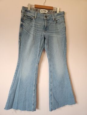 ​Ariat R.E.A.L. Hallie Flare Jeans Light Colorado Wash Mid-Rise Stretch 31S EUC